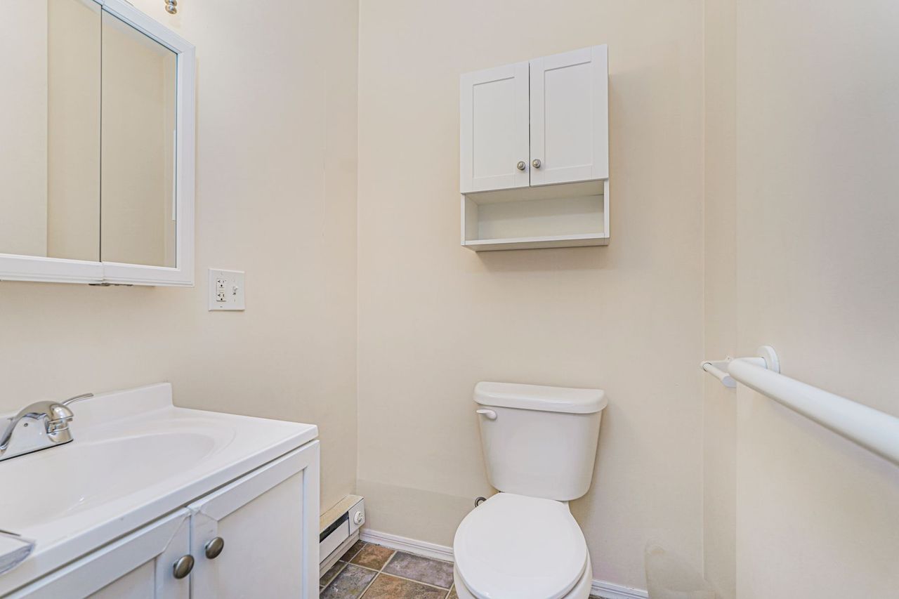 Staten Island, New York, 10314, United States, 3 Bedrooms Bedrooms, ,2 BathroomsBathrooms,Residential,For Sale,1996455