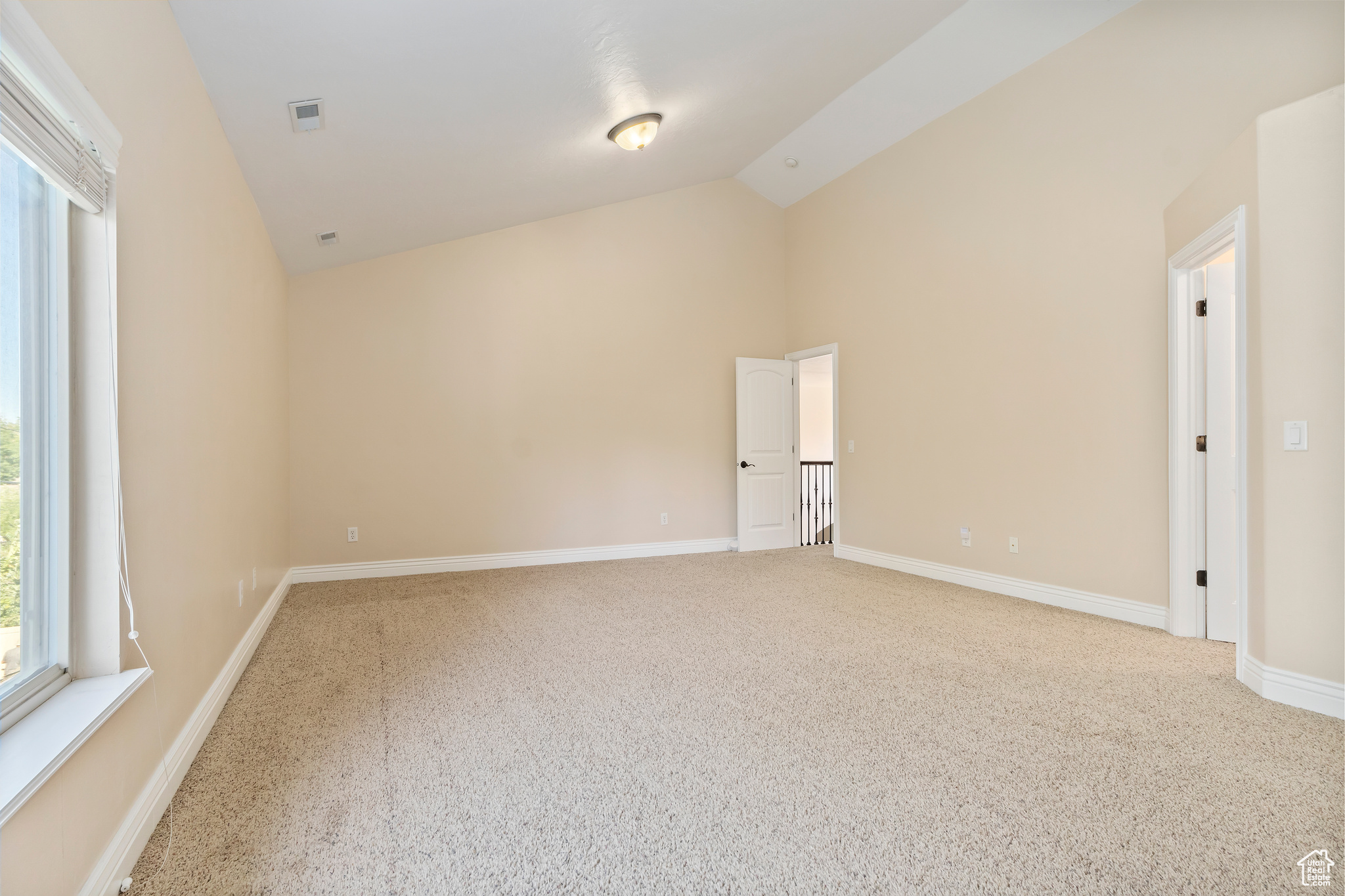 Salt Lake City, Utah, 84109, United States, 4 Bedrooms Bedrooms, ,3 BathroomsBathrooms,Residential,For Sale,1999882