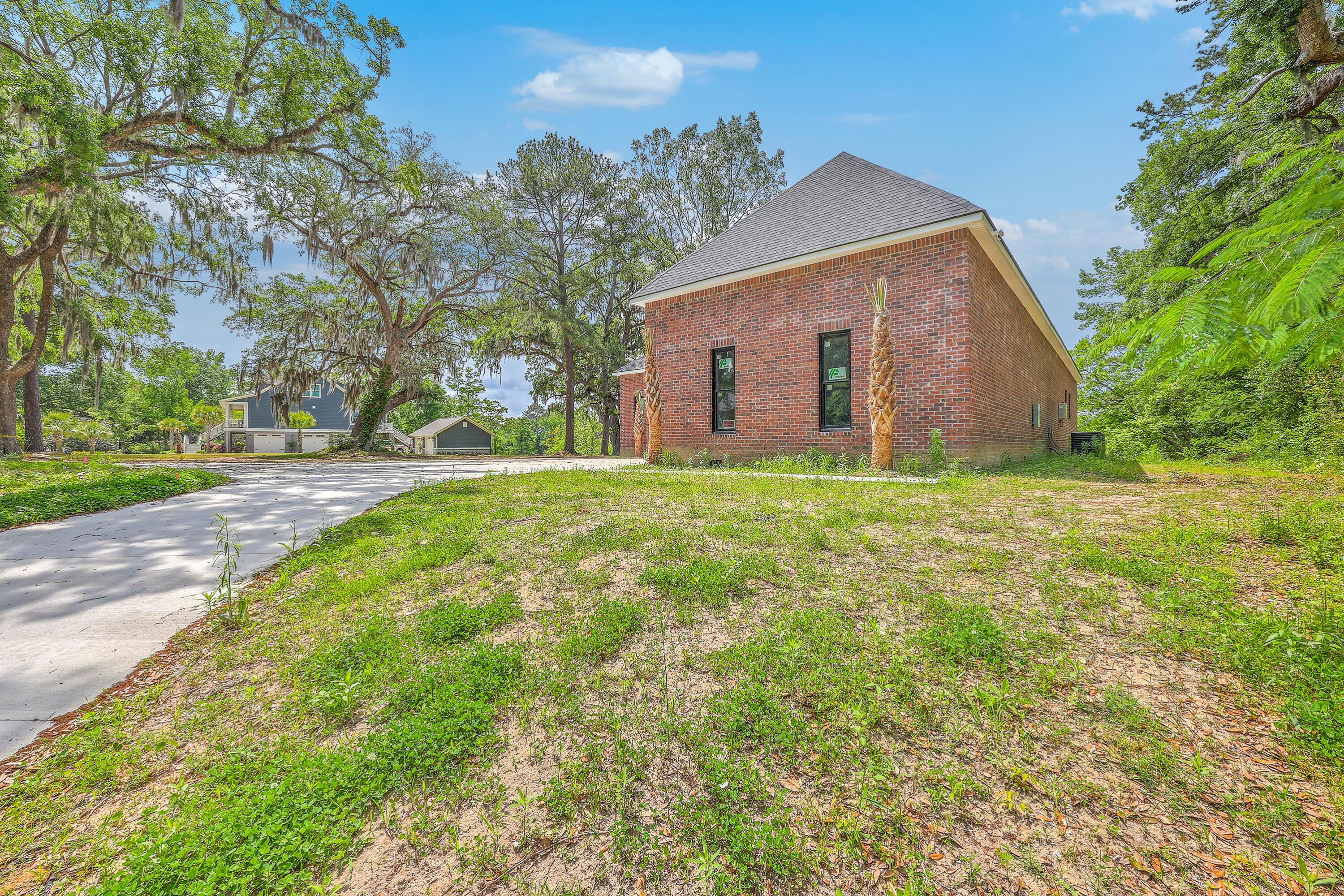 Summerville, South Carolina, 29485, United States, 5 Bedrooms Bedrooms, ,6 BathroomsBathrooms,Residential,For Sale,1977326