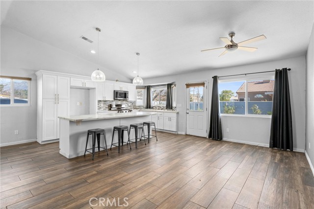 Beaumont, California, 92223, United States, 4 Bedrooms Bedrooms, ,2 BathroomsBathrooms,Residential,For Sale,1976113