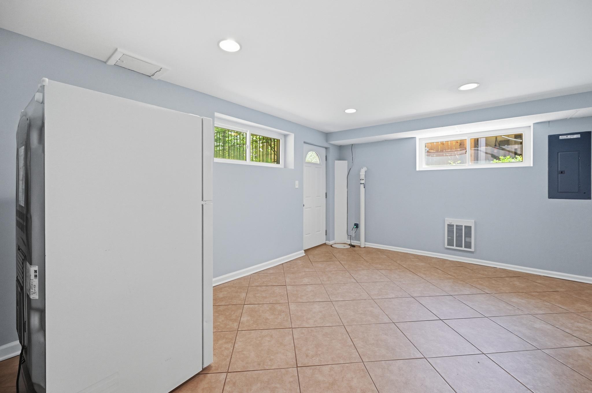  8523 Springman Street, Alexandria, VA, 22309 - 物件實景