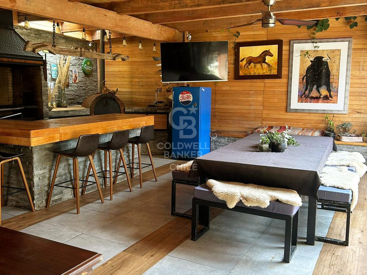 Lo Barnechea, Chile, 6 Bedrooms Bedrooms, ,6 BathroomsBathrooms,Residential,For Sale,1956679