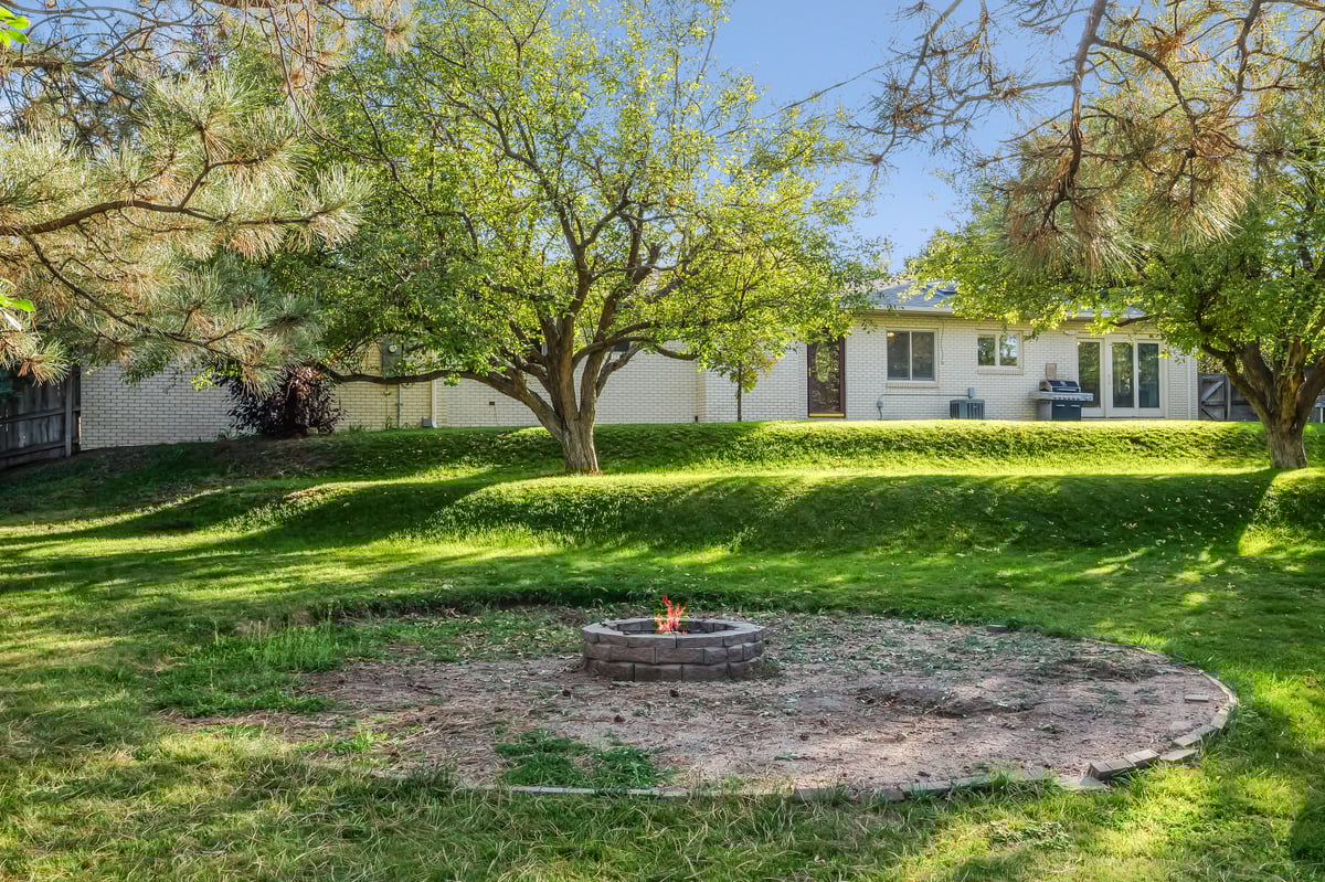 Cheyenne, Wyoming, 8200, United States, 6 Bedrooms Bedrooms, ,2 BathroomsBathrooms,Residential,For Sale,2007508