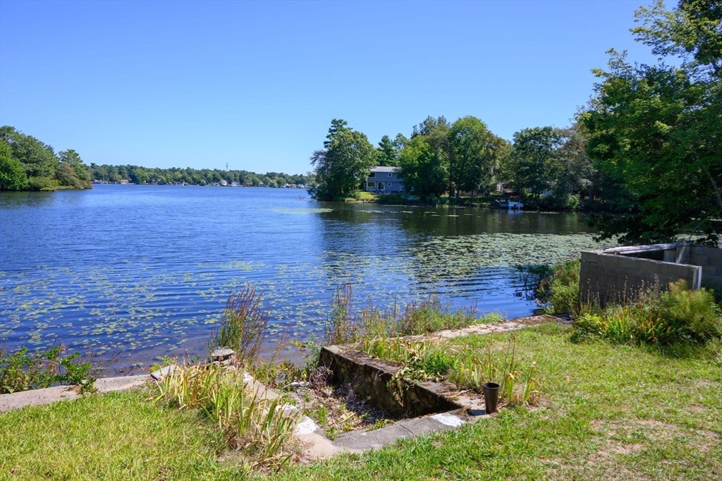Hanson, Massachusetts, 02341, United States, 3 Bedrooms Bedrooms, ,2 BathroomsBathrooms,Residential,For Sale,1938921