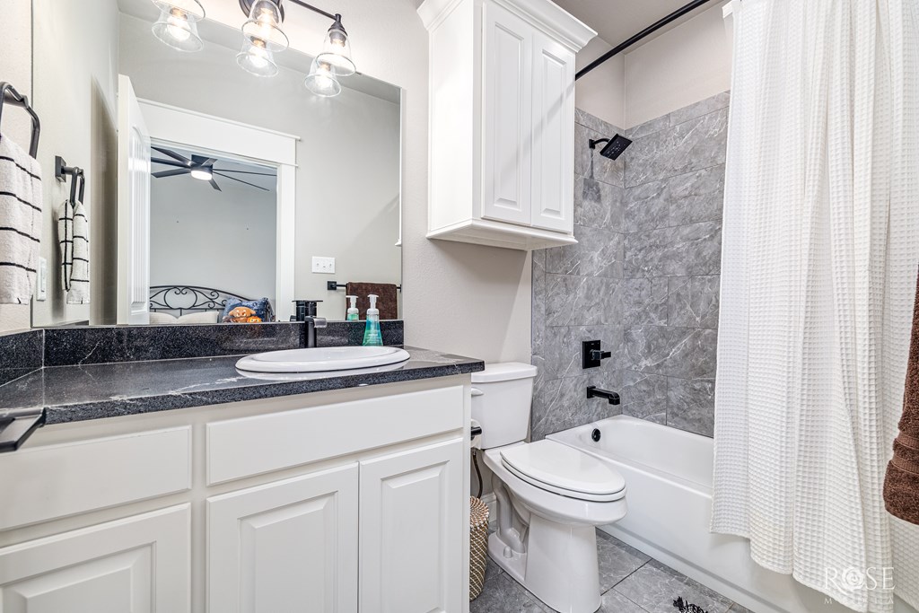 San Angelo, Texas, 76904, United States, 4 Bedrooms Bedrooms, ,3 BathroomsBathrooms,Residential,For Sale,1941771