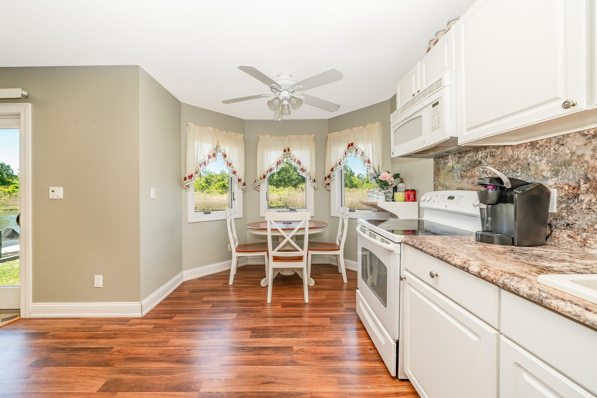 Seaford, New York, 11783, United States, 5 Bedrooms Bedrooms, ,3 BathroomsBathrooms,Residential,For Sale,1943505