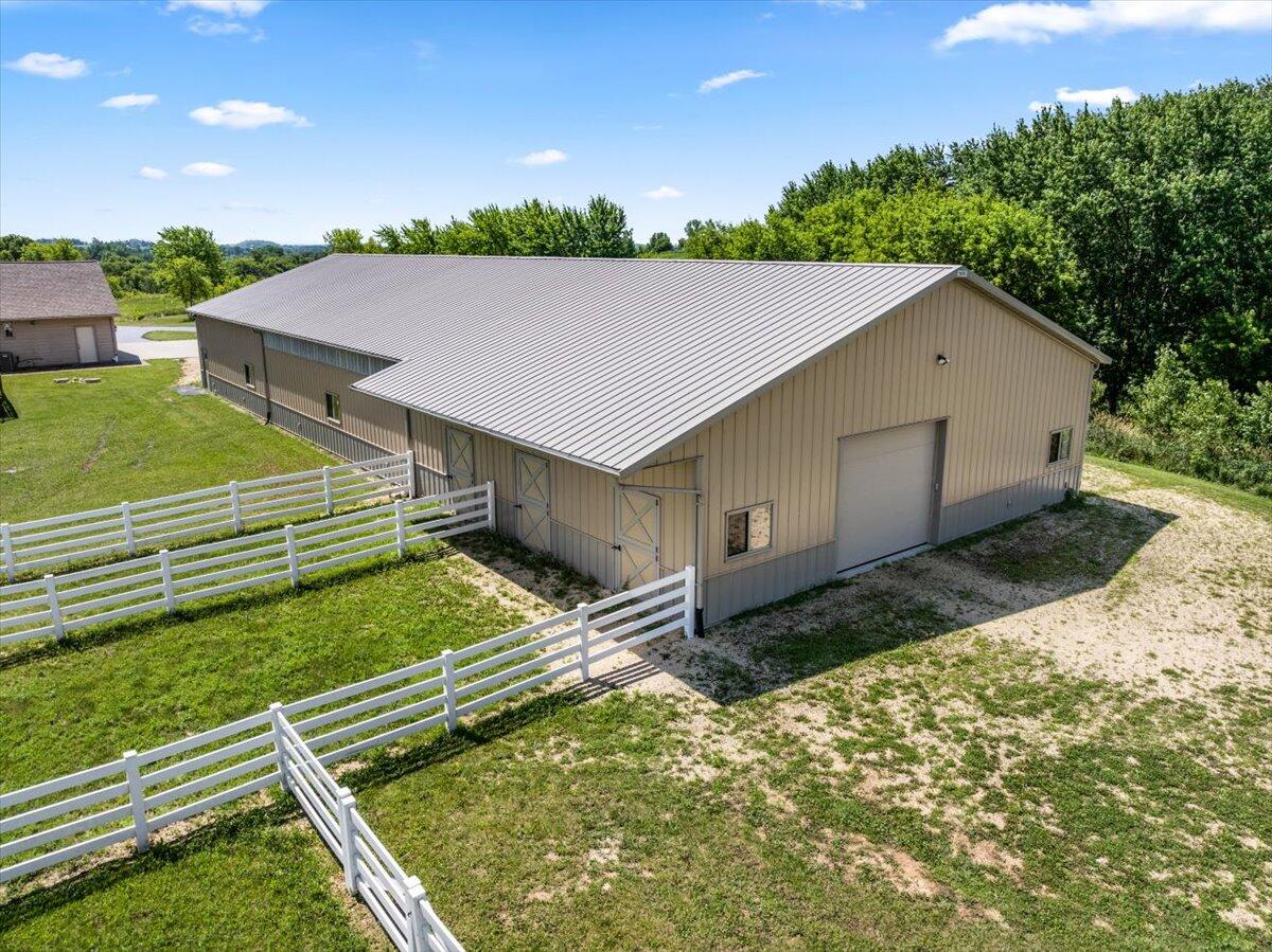 Hubbard, Wisconsin, 53035, United States, 4 Bedrooms Bedrooms, ,4 BathroomsBathrooms,Residential,For Sale,1885428