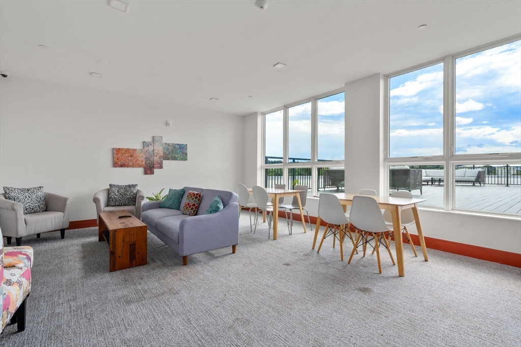 Boston, Massachusetts, 02130, United States, 2 Bedrooms Bedrooms, ,2 BathroomsBathrooms,Residential,For Sale,1940370