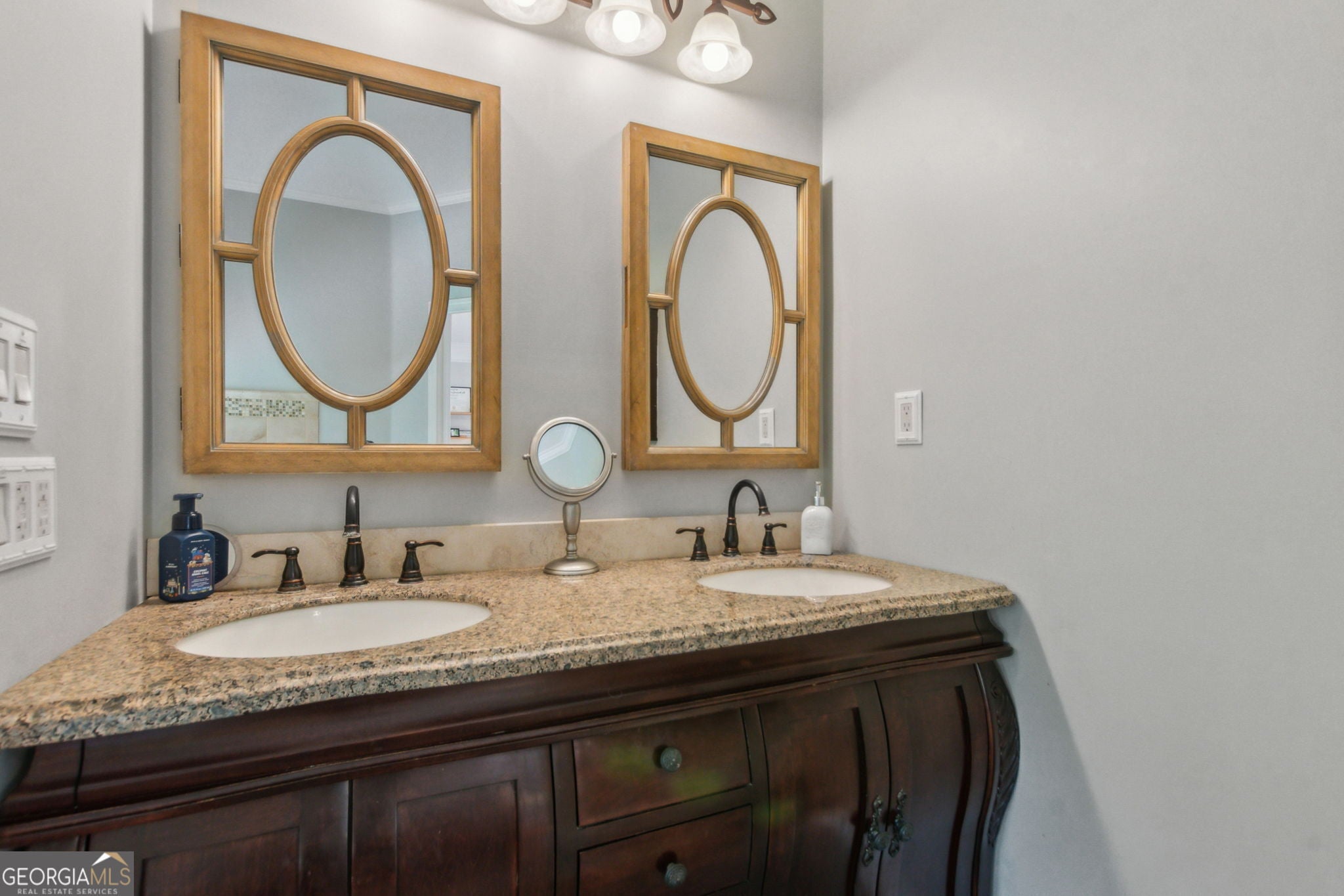 Woodbine, Georgia, 31569, United States, 4 Bedrooms Bedrooms, ,3 BathroomsBathrooms,Residential,For Sale,1921497