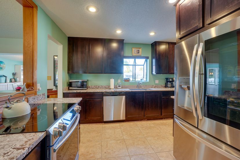 Tampa, Florida, 33615, United States, 4 Bedrooms Bedrooms, ,2 BathroomsBathrooms,Residential,For Sale,1865129