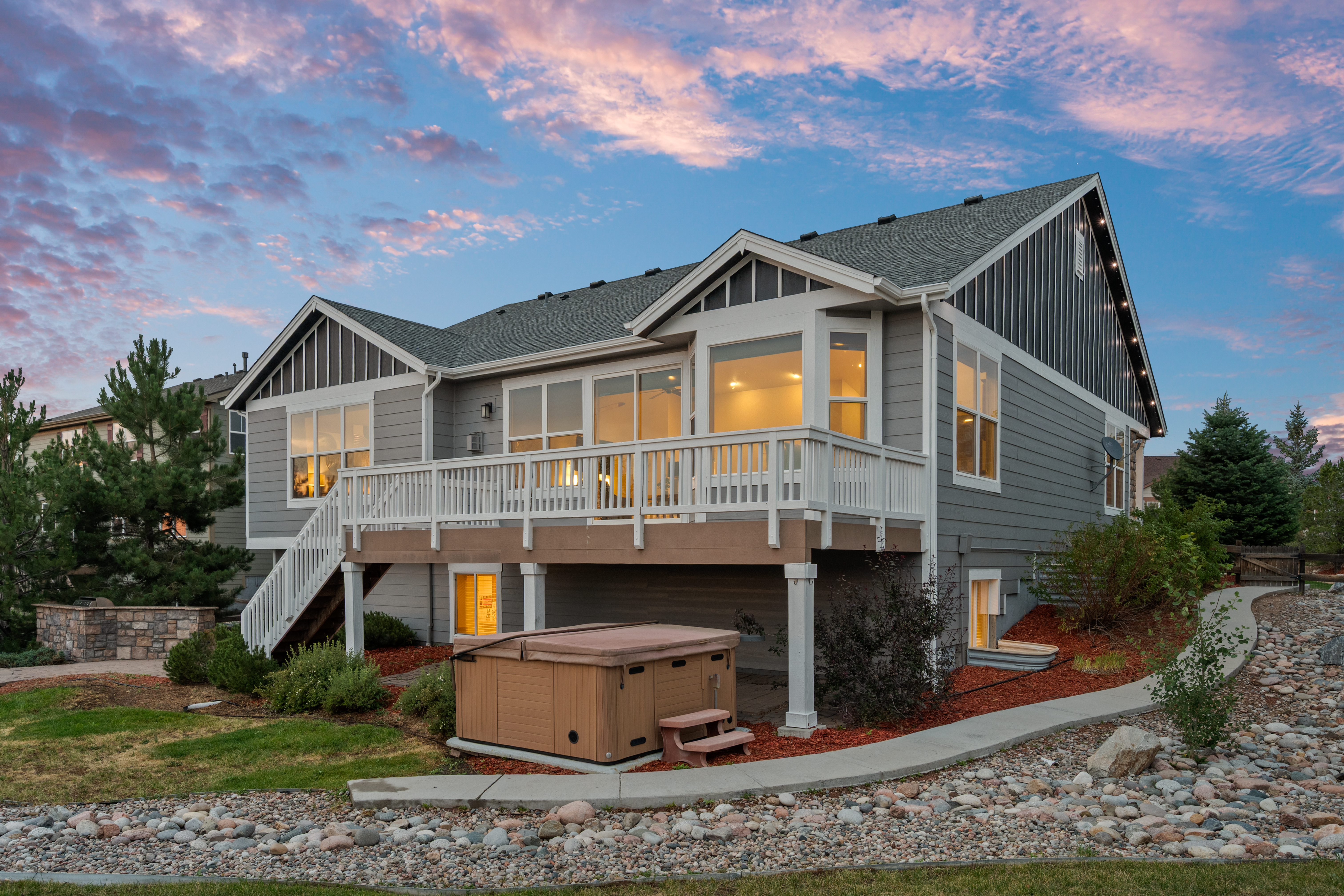  Experience elevated Colorado living in this exceptional ranch-style home. - 物件實景