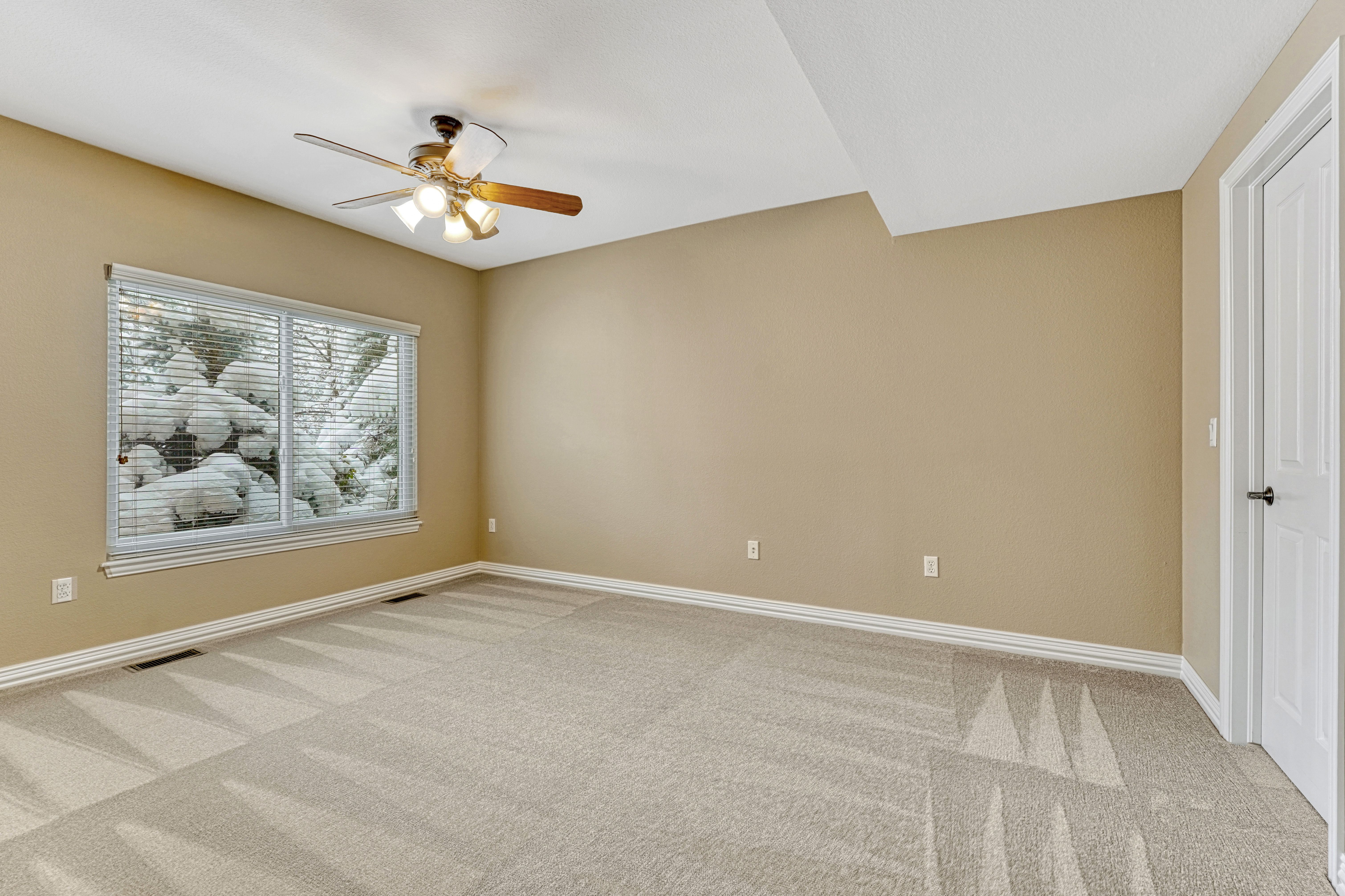  Forest Park Ranch Home with Golf Course Views - 物件實景