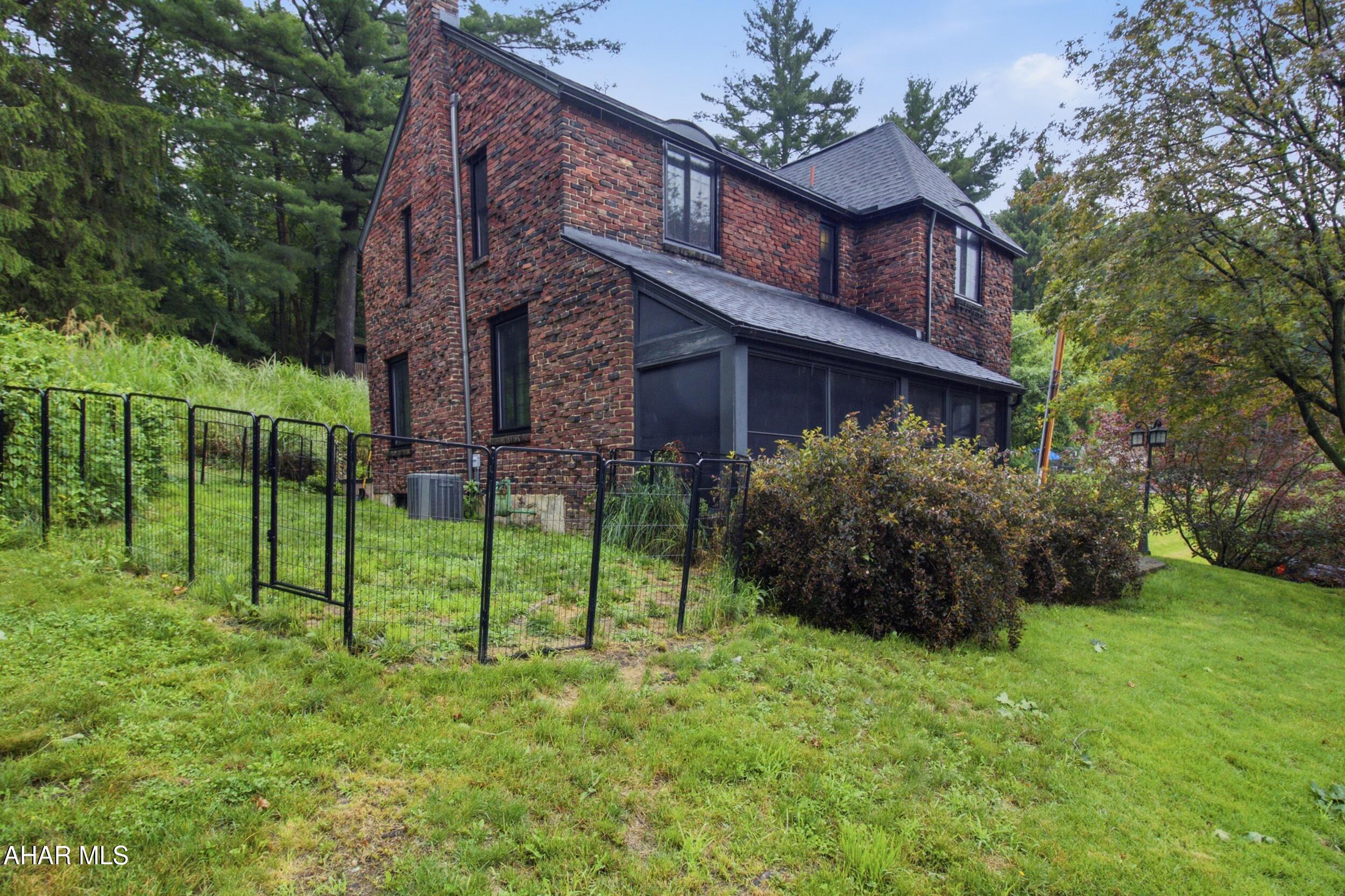 Hillside Ct, Tyrone, PA 16686 #1
