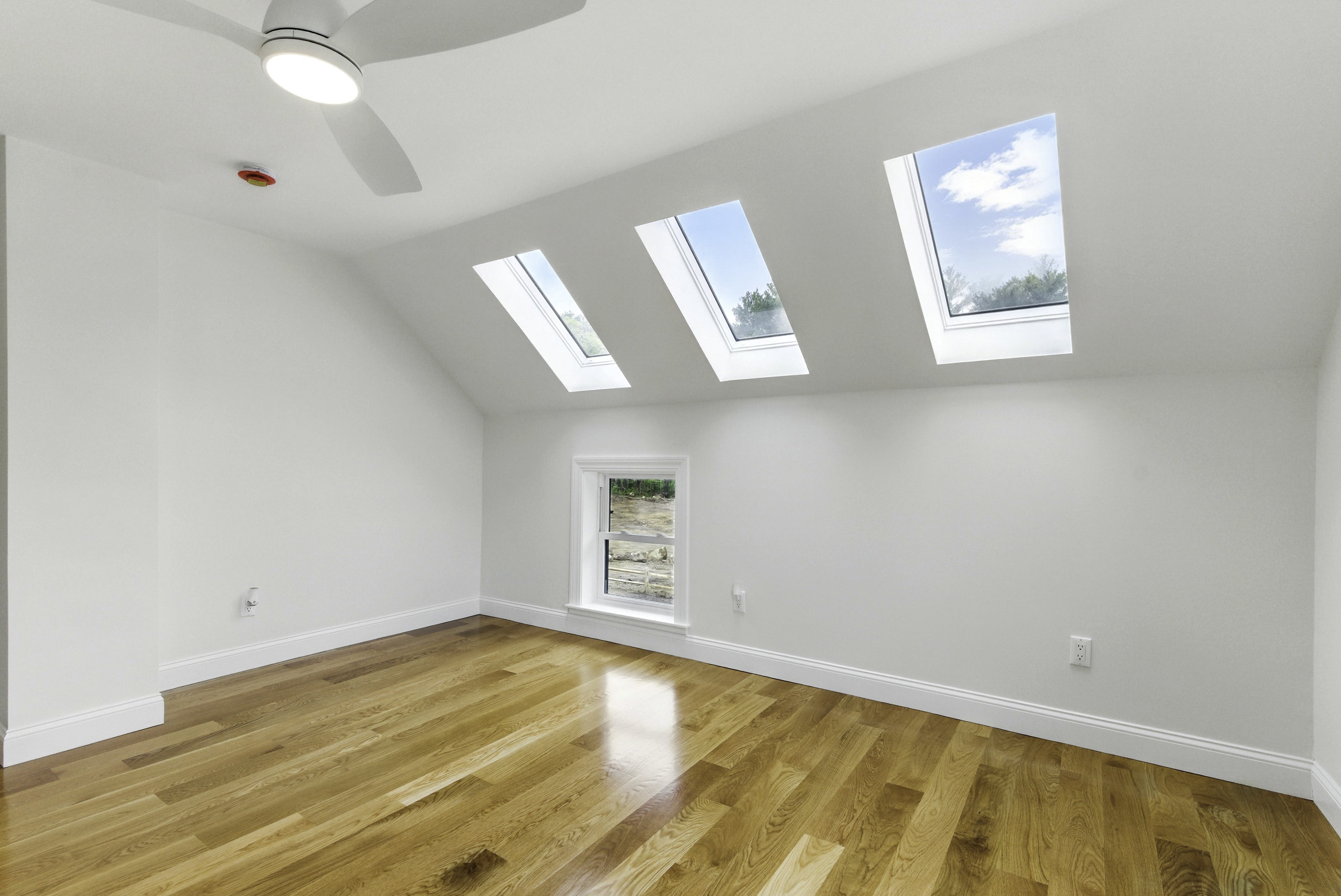 Hopedale, Massachusetts, 01747, United States, 3 Bedrooms Bedrooms, ,2 BathroomsBathrooms,Residential,For Sale,1979409