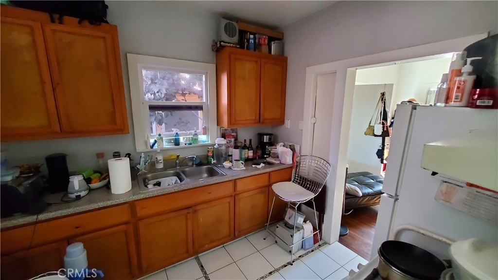 Los Angeles, California, 90006, United States, ,Residential,For Sale,1909502