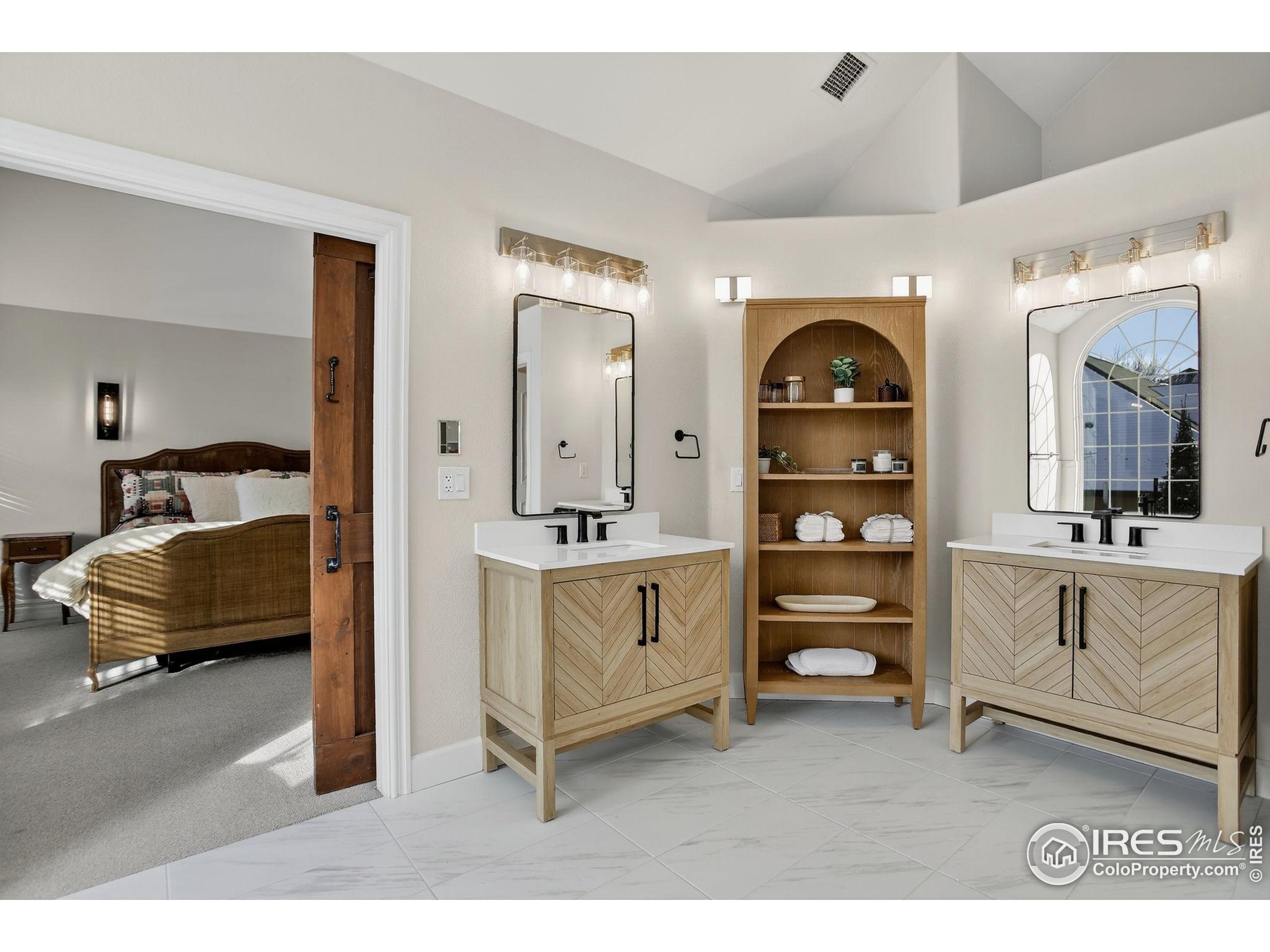Longmont, Colorado, 80504, United States, 6 Bedrooms Bedrooms, ,2 BathroomsBathrooms,Residential,For Sale,1838026