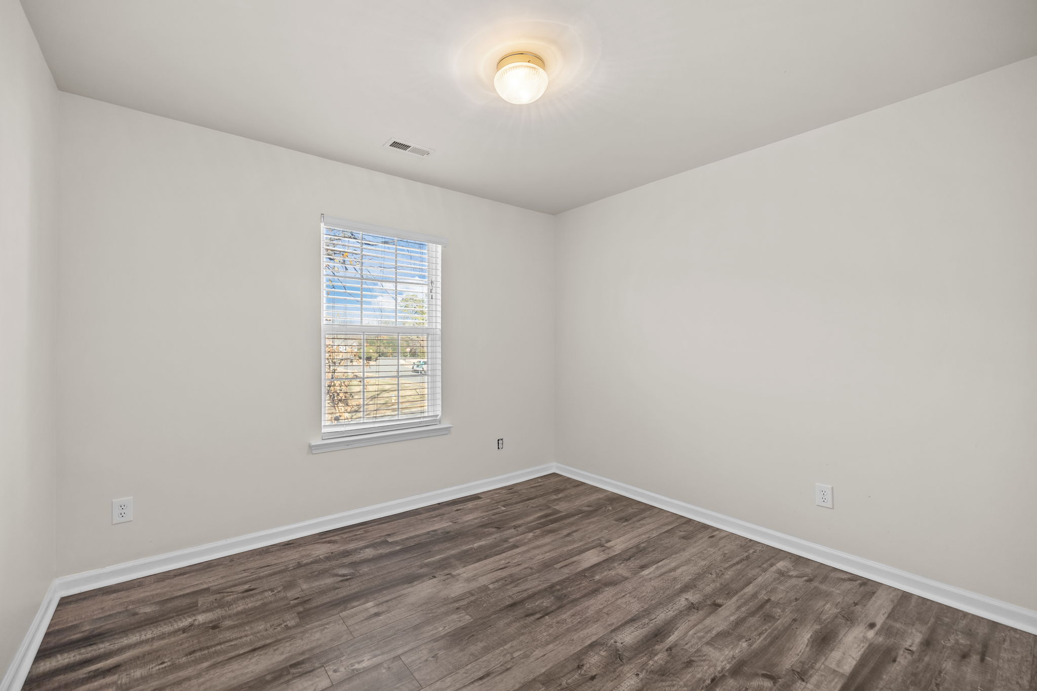 Matthews, North Carolina, 28105, United States, 6 Bedrooms Bedrooms, ,3 BathroomsBathrooms,Residential,For Sale,2005712