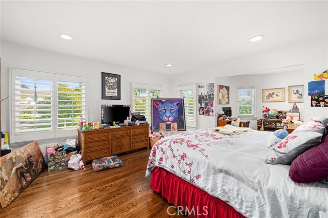 Los Angeles, California, 90064, United States, 6 Bedrooms Bedrooms, ,3 BathroomsBathrooms,Residential,For Sale,1977157