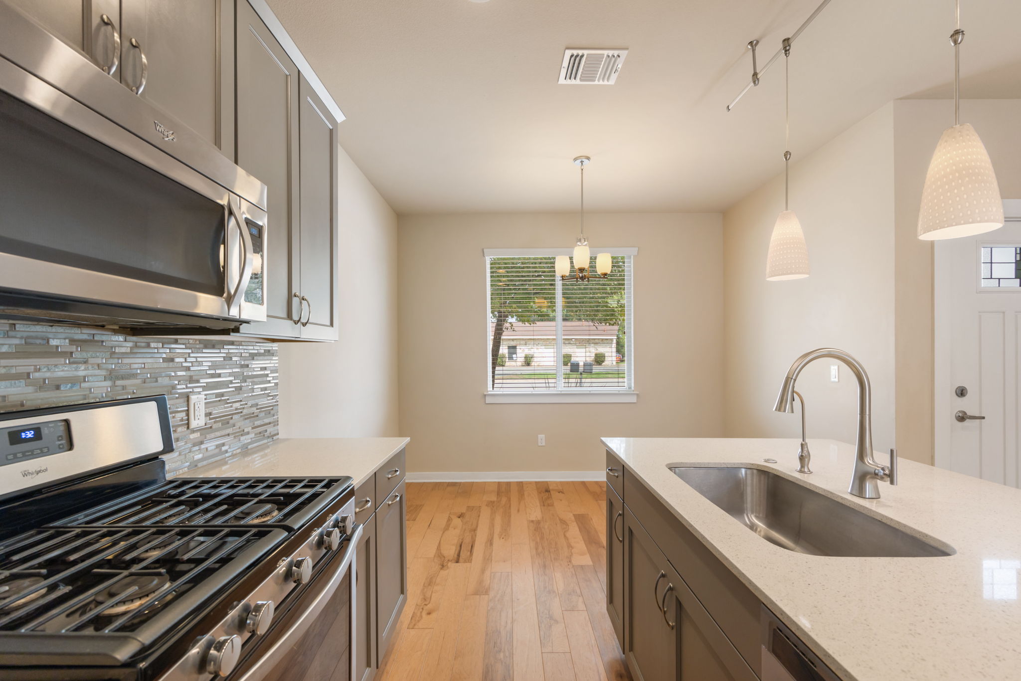  1301 Casey Street, Austin, TX 78745 - 物件實景