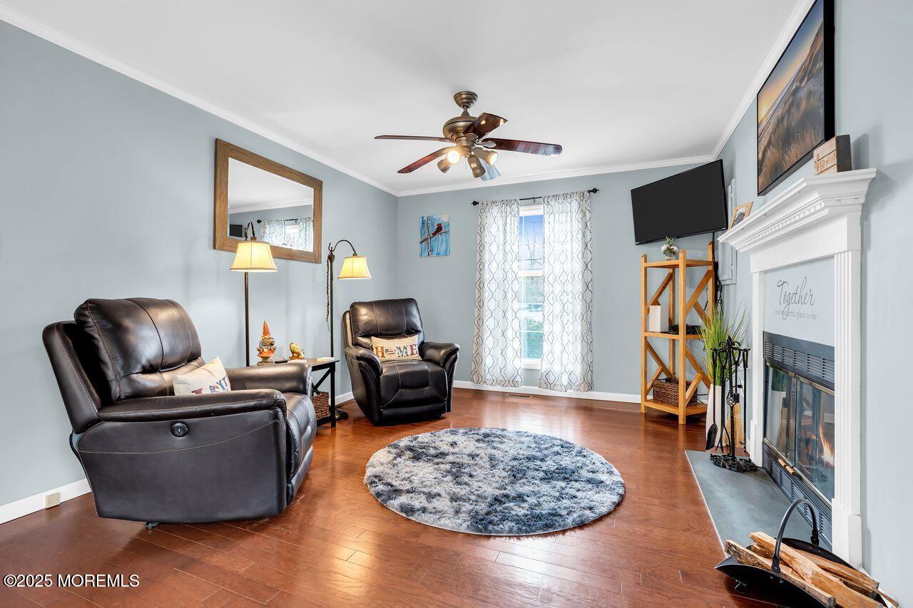 Howell, New Jersey, 07731, United States, 3 Bedrooms Bedrooms, ,3 BathroomsBathrooms,Residential,For Sale,2000438