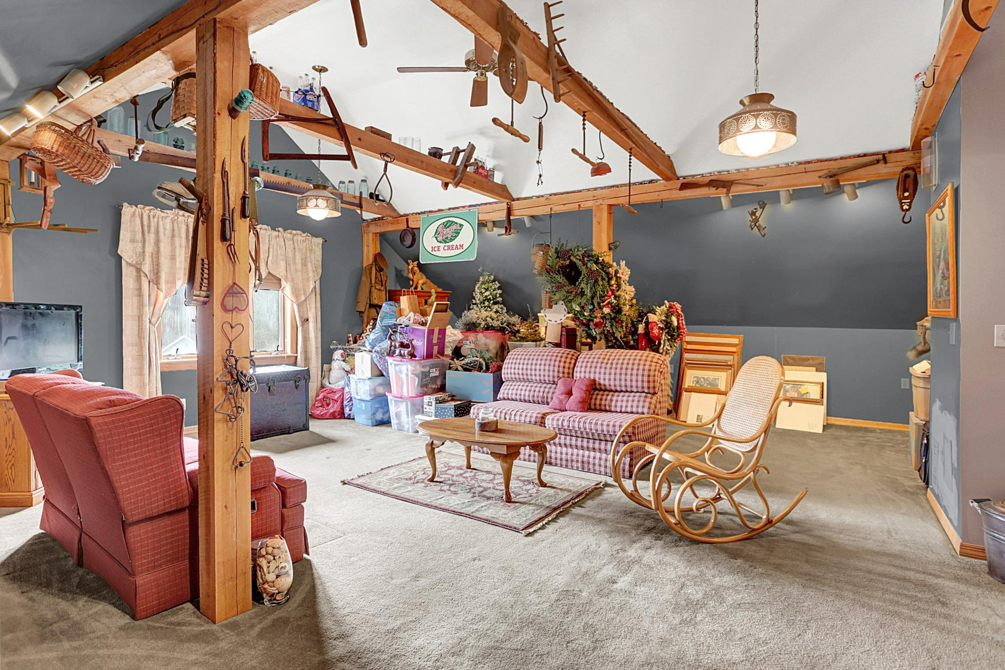 Thompsontown, Pennsylvania, 17094, United States, 4 Bedrooms Bedrooms, ,3 BathroomsBathrooms,Residential,For Sale,1981637