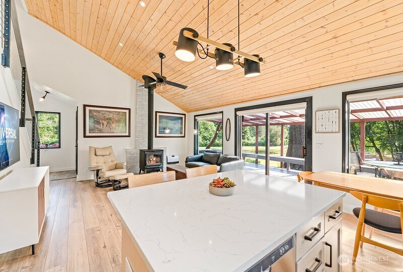 Friday Harbor, Washington, 98250, United States, 2 Bedrooms Bedrooms, ,1 BathroomBathrooms,Residential,For Sale,1850267