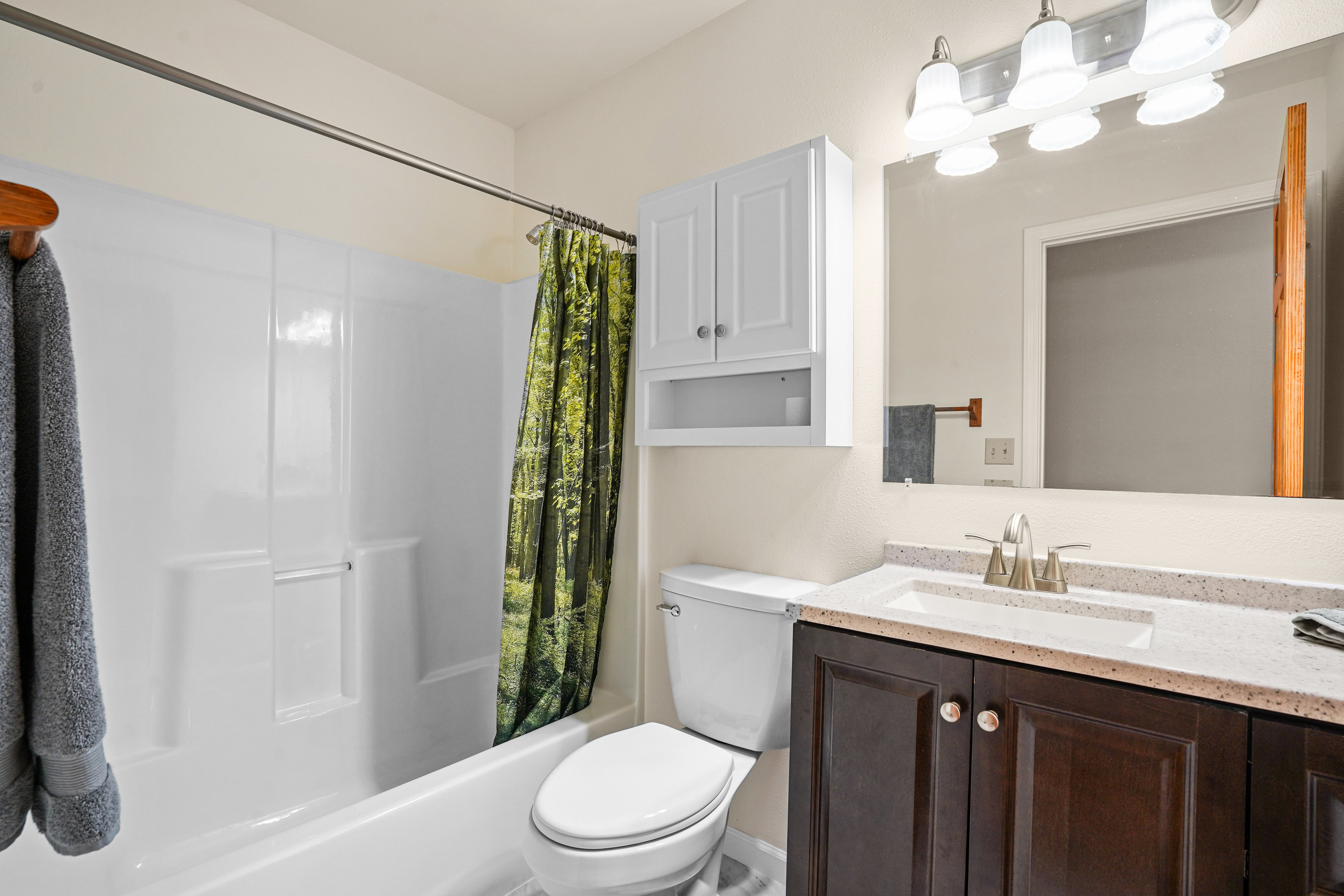  Lives Like Two Homes - 物件實景