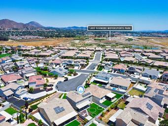 Lake Elsinore, California, 92530, United States, 4 Bedrooms Bedrooms, ,3 BathroomsBathrooms,Residential,For Sale,1942705