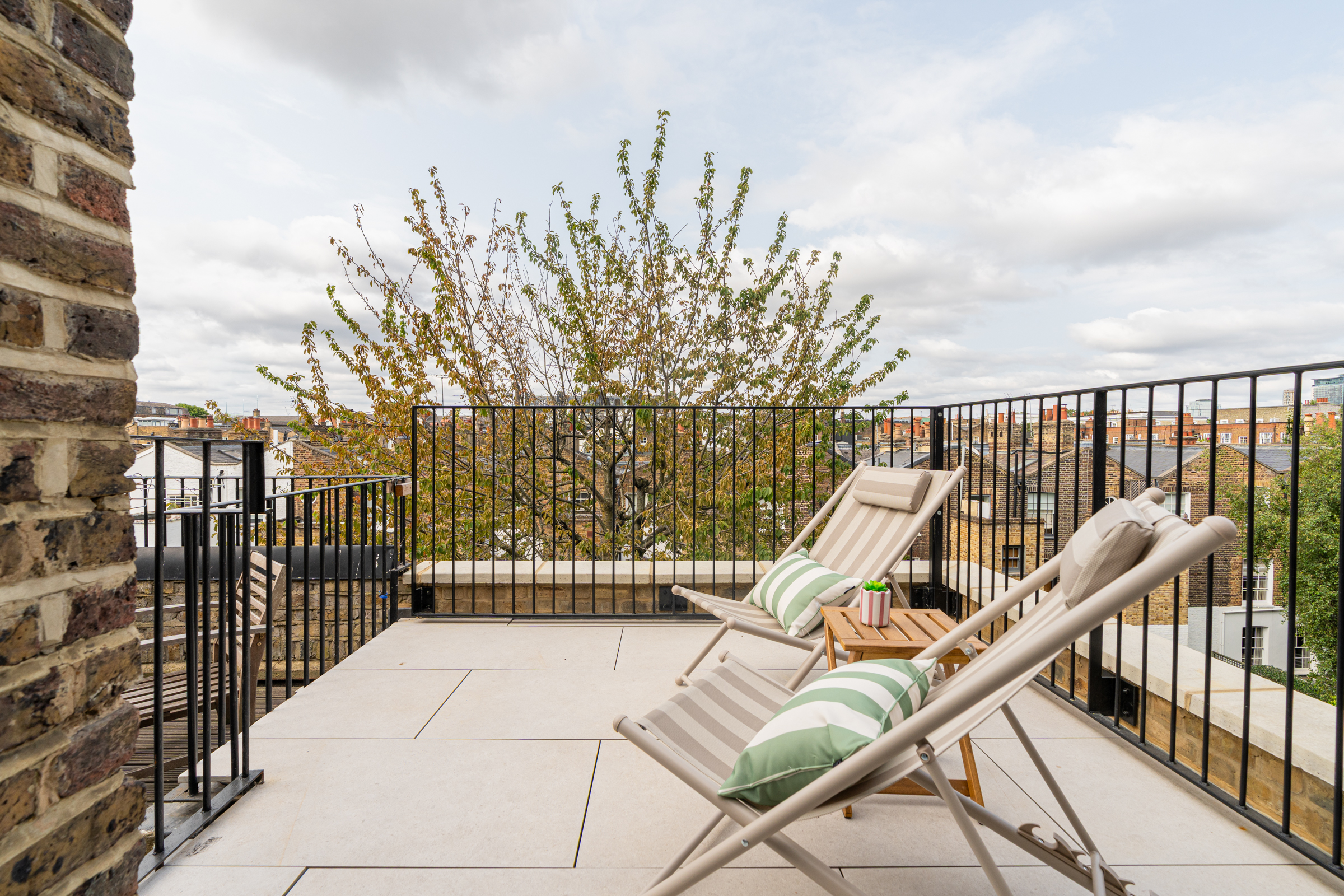  A newly refurbished two-bedroom apartment with a terrace in Chelsea - 物件實景