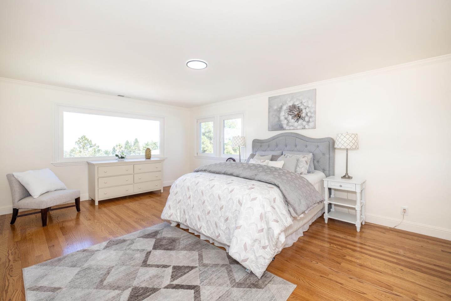 Hillsborough, California, 94010, United States, 5 Bedrooms Bedrooms, ,5 BathroomsBathrooms,Residential,For Sale,1940320