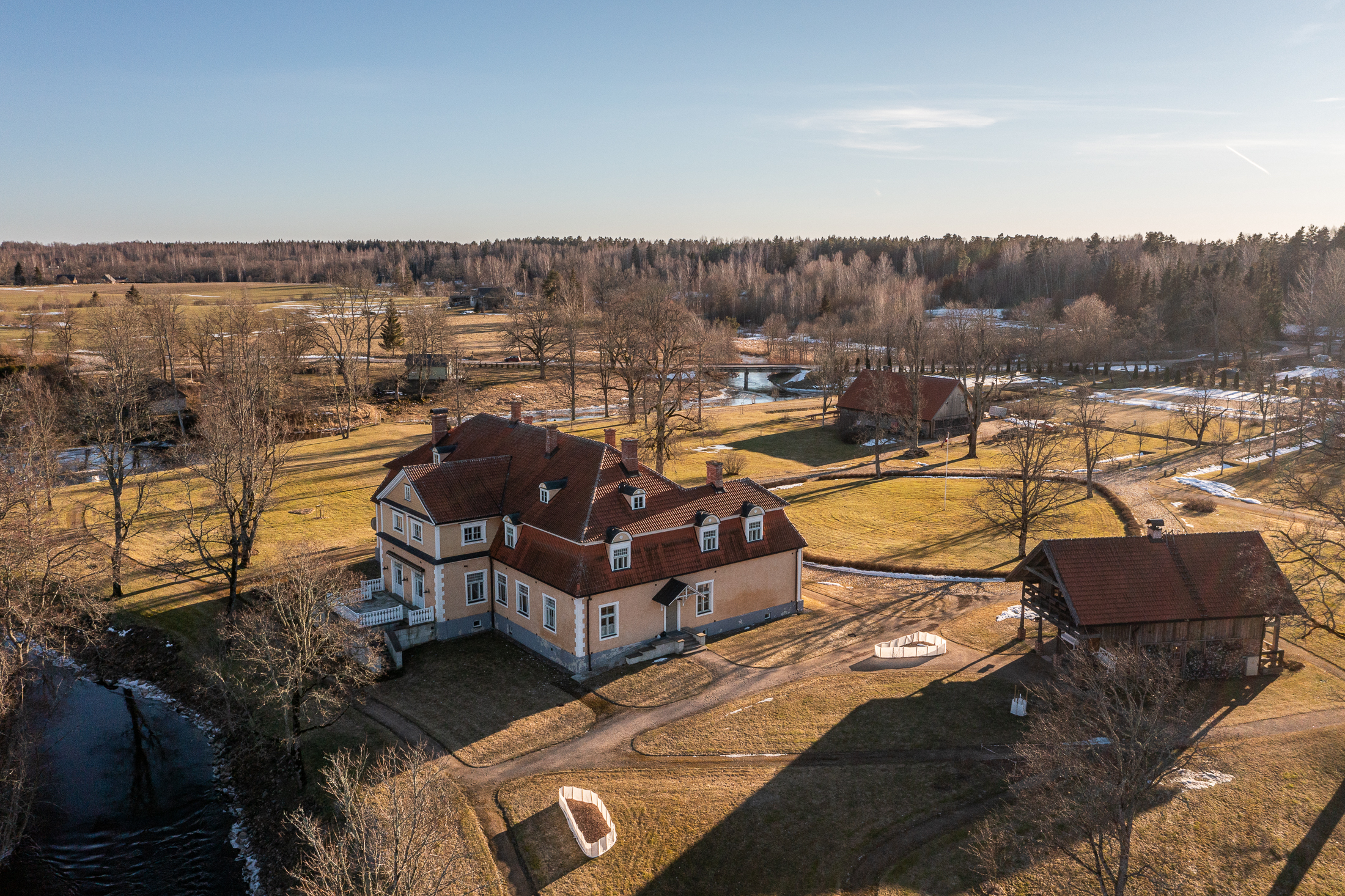  The Kirbiži Manor Complex - 物件實景