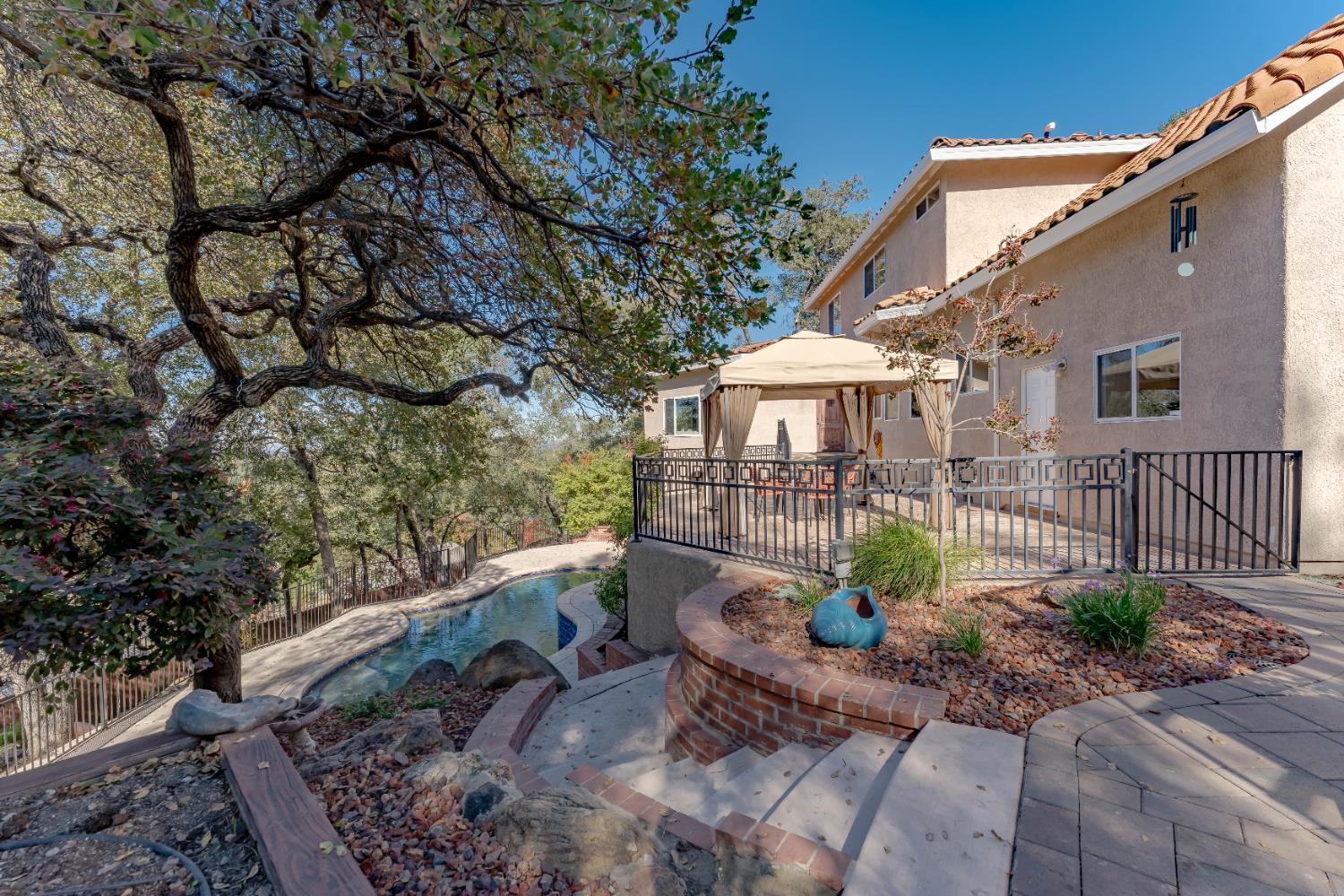 El Dorado Hills, California, 95762, United States, 4 Bedrooms Bedrooms, ,3 BathroomsBathrooms,Residential,For Sale,1987748