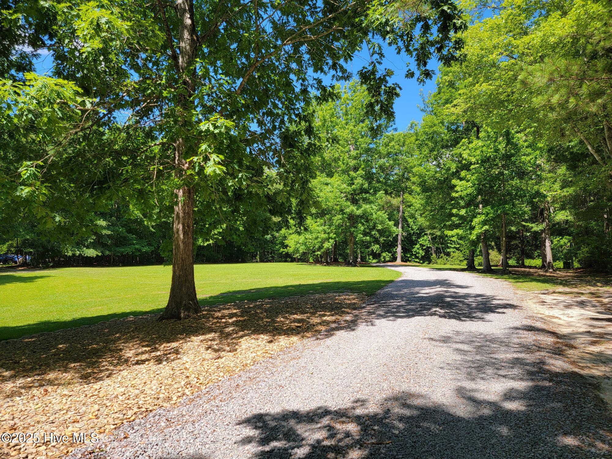 Chocowinity, North Carolina, 27817, United States, 4 Bedrooms Bedrooms, ,5 BathroomsBathrooms,Residential,For Sale,1827727