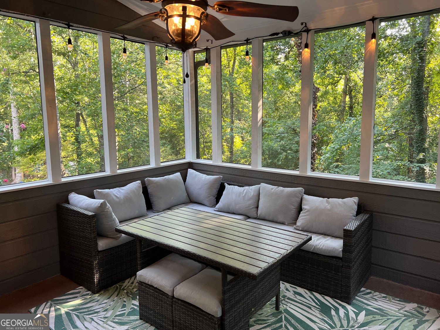 Woodstock, Georgia, 30188, United States, 4 Bedrooms Bedrooms, ,3 BathroomsBathrooms,Residential,For Sale,1914941