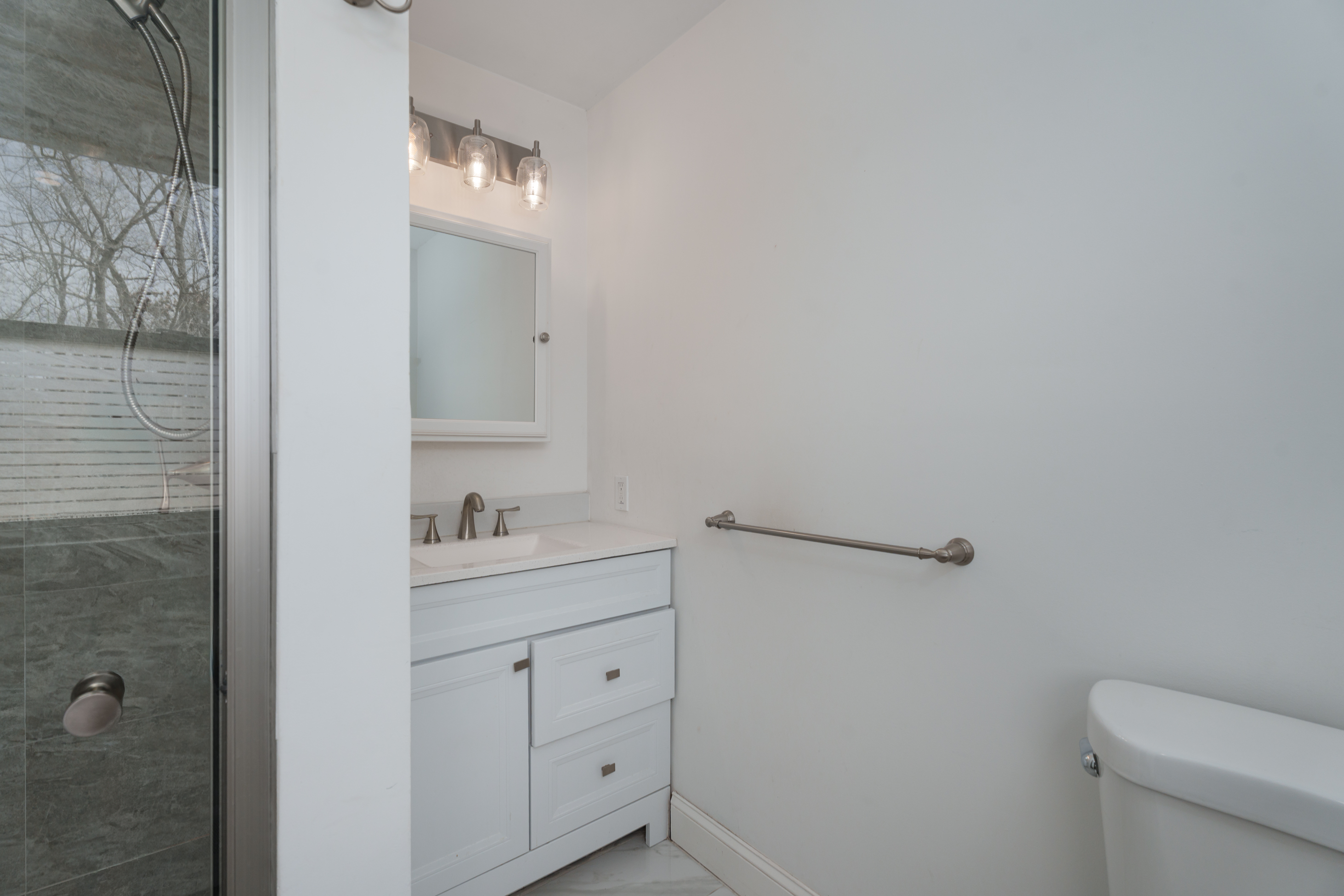  Smart Upgrades and Stylish Spaces Define This Montgomery Township Showstopper - 物件實景