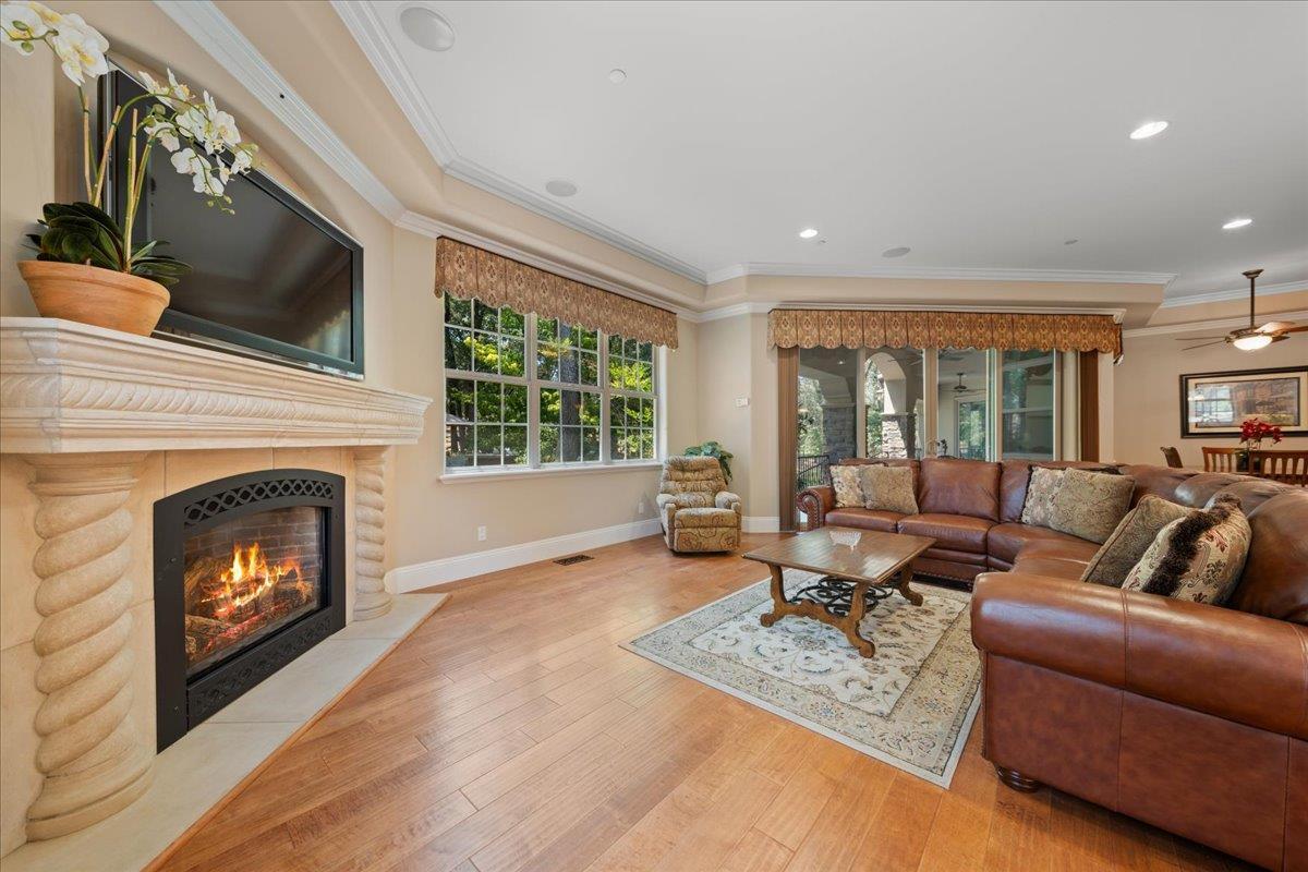 Auburn, California, 95602, United States, 4 Bedrooms Bedrooms, ,4 BathroomsBathrooms,Residential,For Sale,1974114