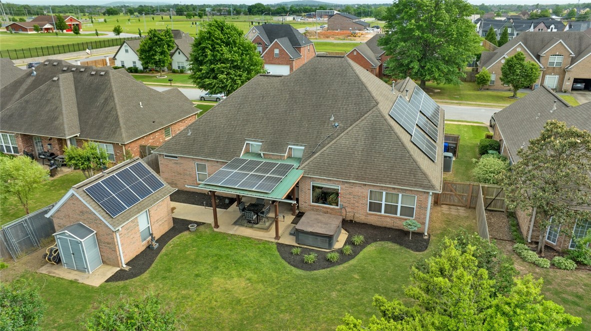Rogers, Arkansas, 72758, United States, 4 Bedrooms Bedrooms, ,3 BathroomsBathrooms,Residential,For Sale,1821426