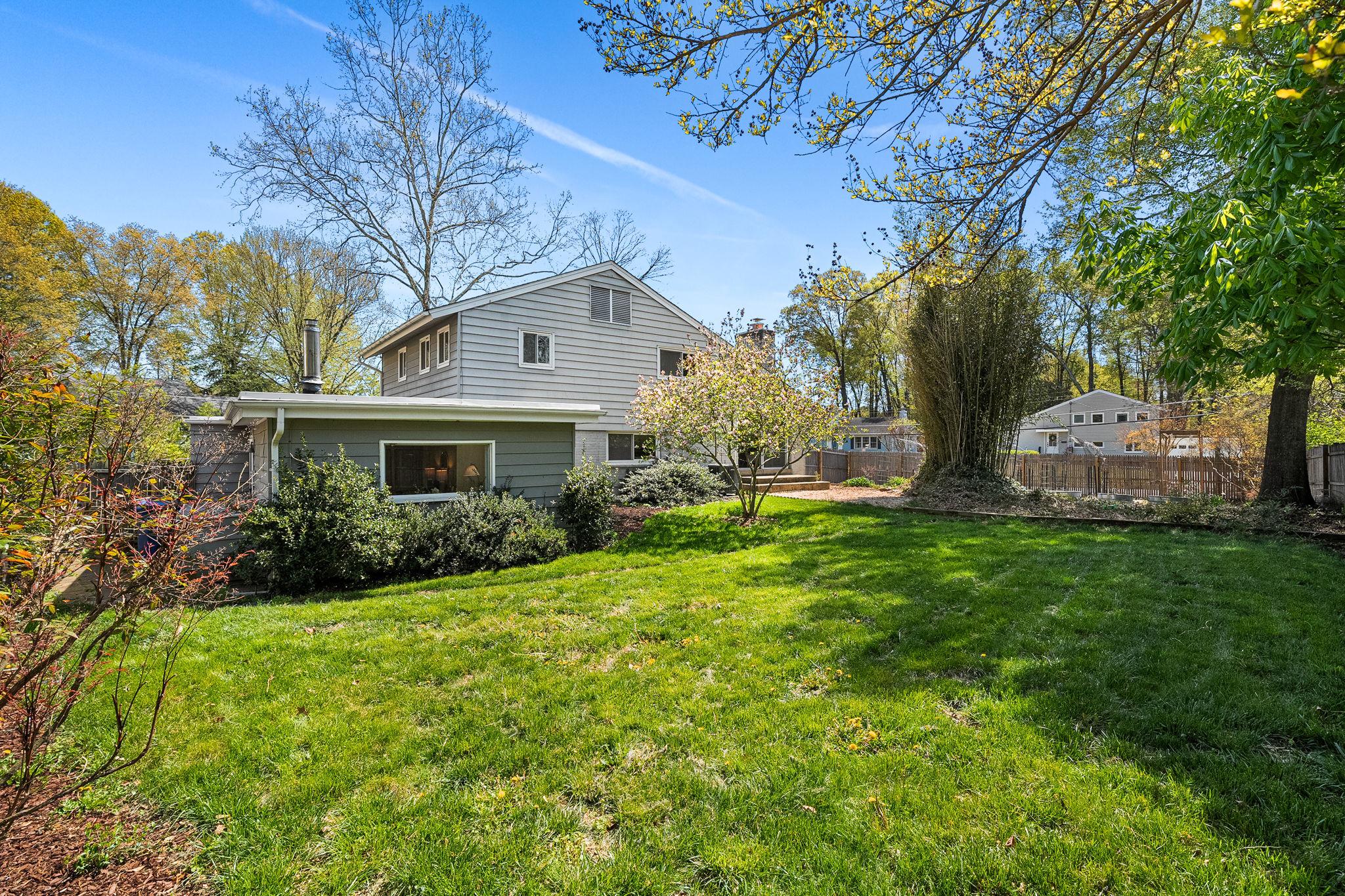  8508 Crowley Place, Alexandria, VA, 22308 - 物件實景