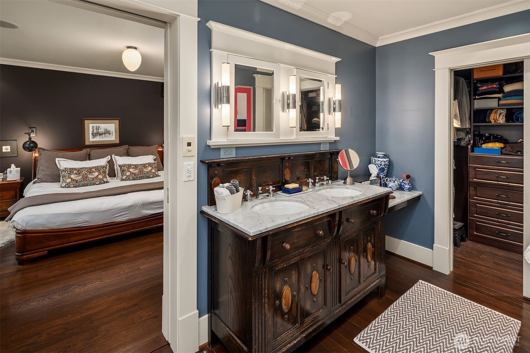 Seattle, Washington, 98119, United States, 4 Bedrooms Bedrooms, ,3 BathroomsBathrooms,Residential,For Sale,1989541