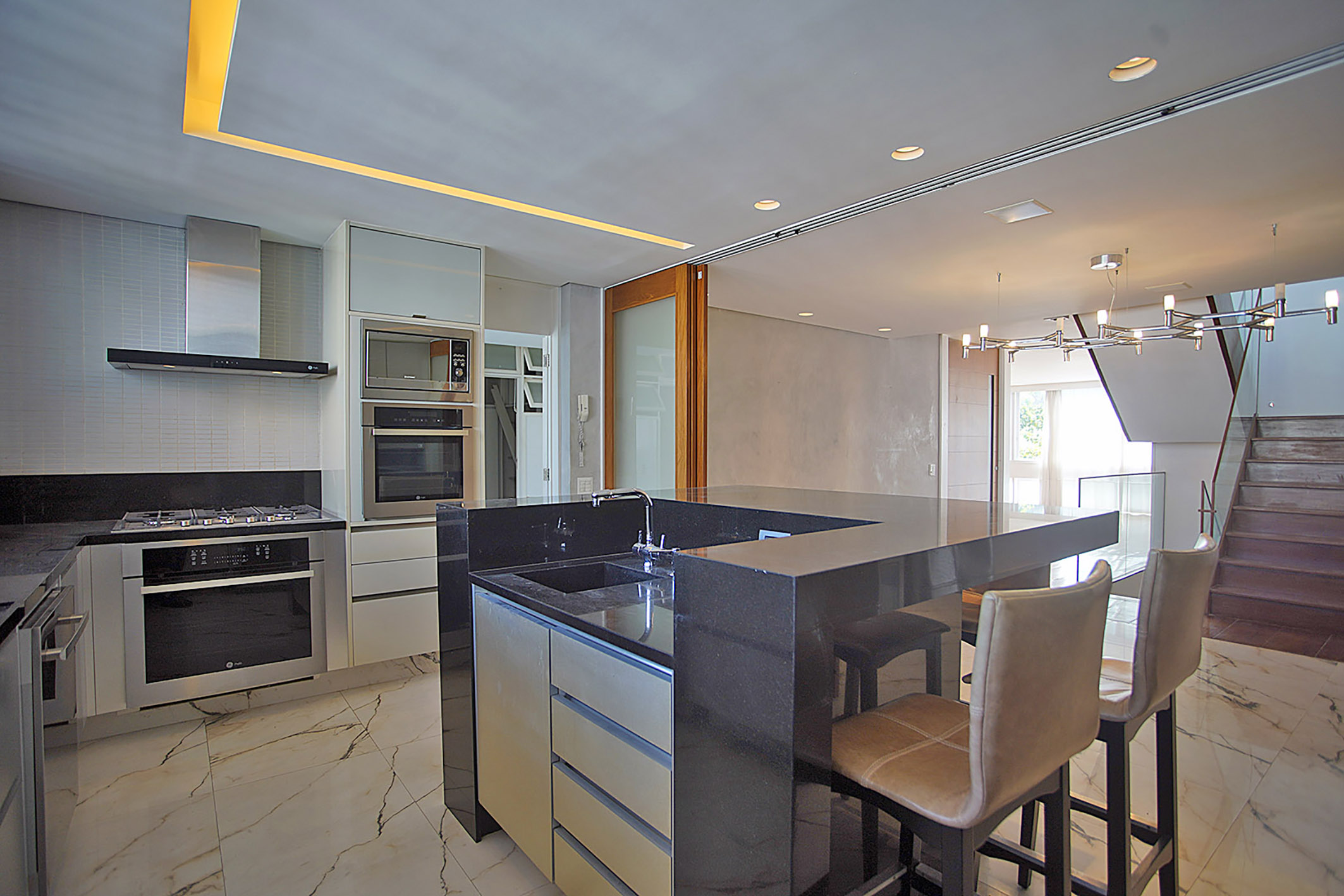  Renovated penthouse in Lagoa with views and private leisure area - 物件實景