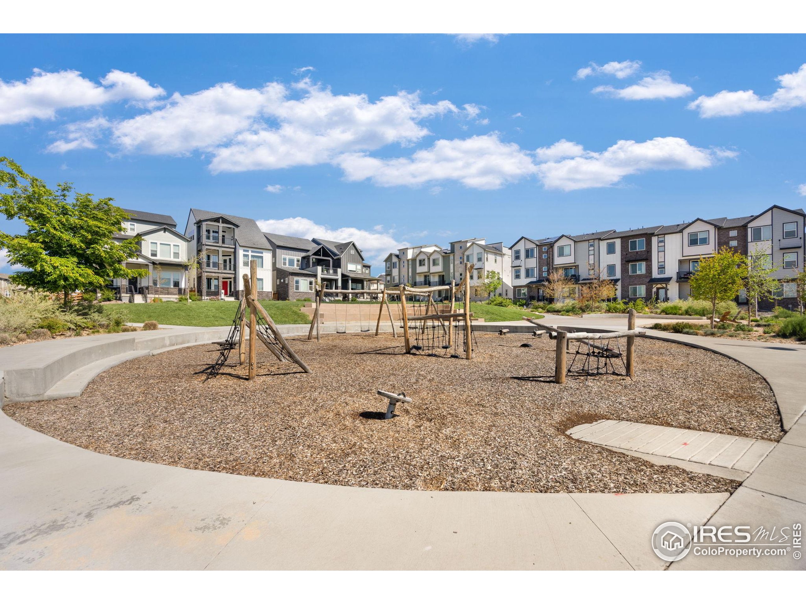 Broomfield, Colorado, 80023, United States, 3 Bedrooms Bedrooms, ,3 BathroomsBathrooms,Residential,For Sale,1805033