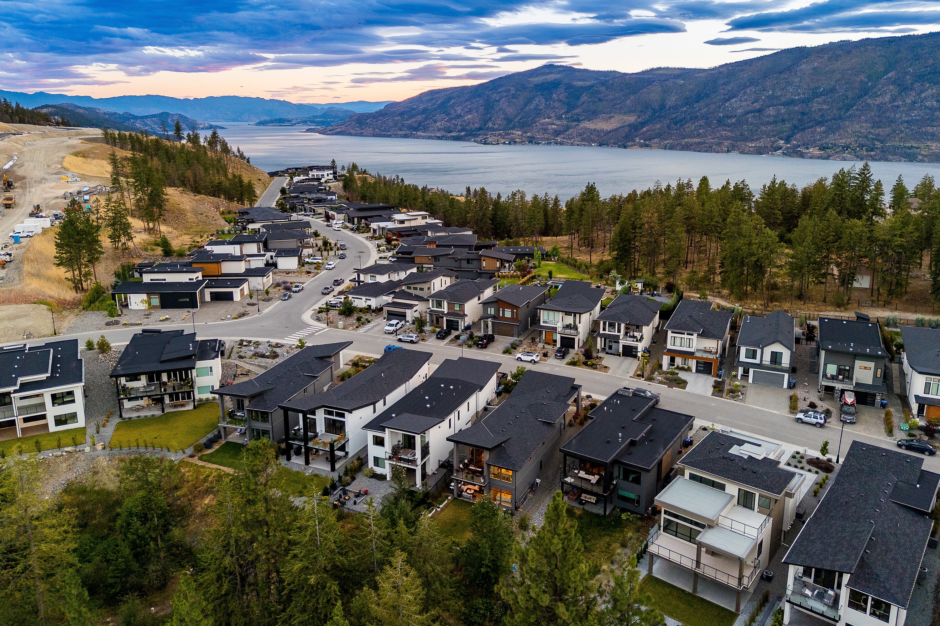  Walkout Rancher in Lakestone - 物件實景