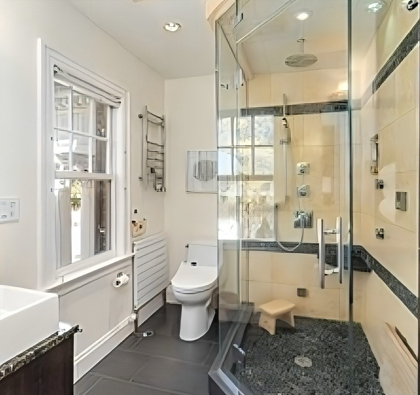 Newton, Massachusetts, 02467, United States, 3 Bedrooms Bedrooms, ,3 BathroomsBathrooms,Residential,For Sale,1938808