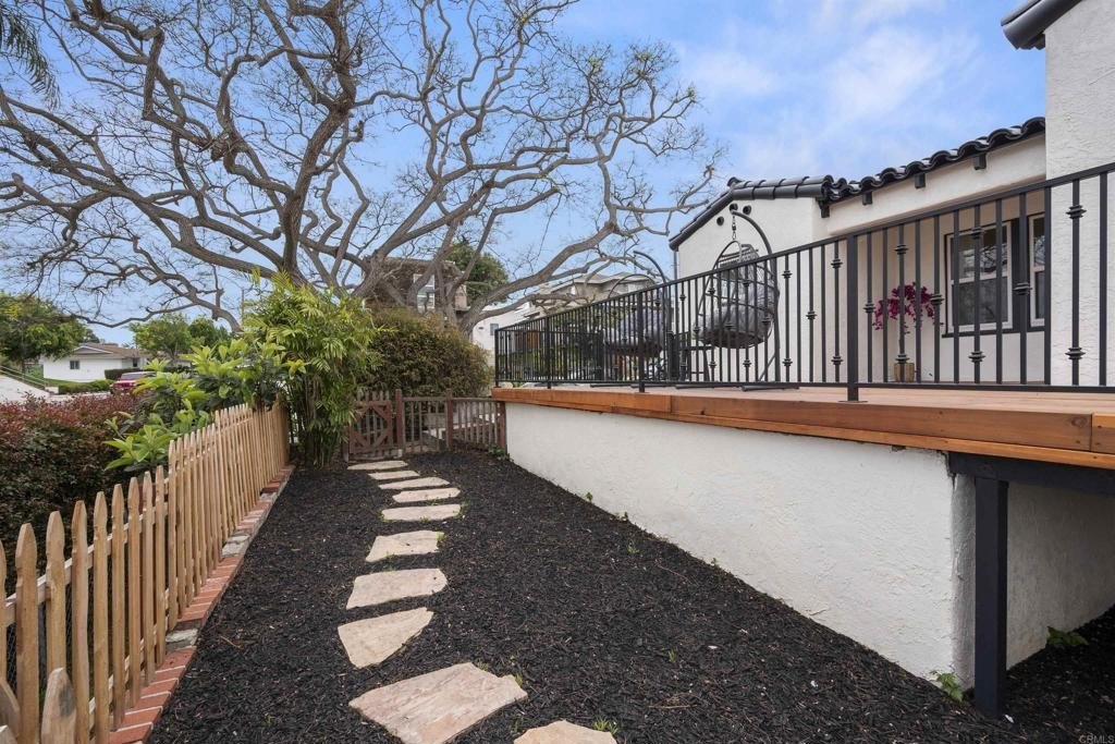 San Diego, California, 92107, United States, 3 Bedrooms Bedrooms, ,2 BathroomsBathrooms,Residential,For Sale,1908264