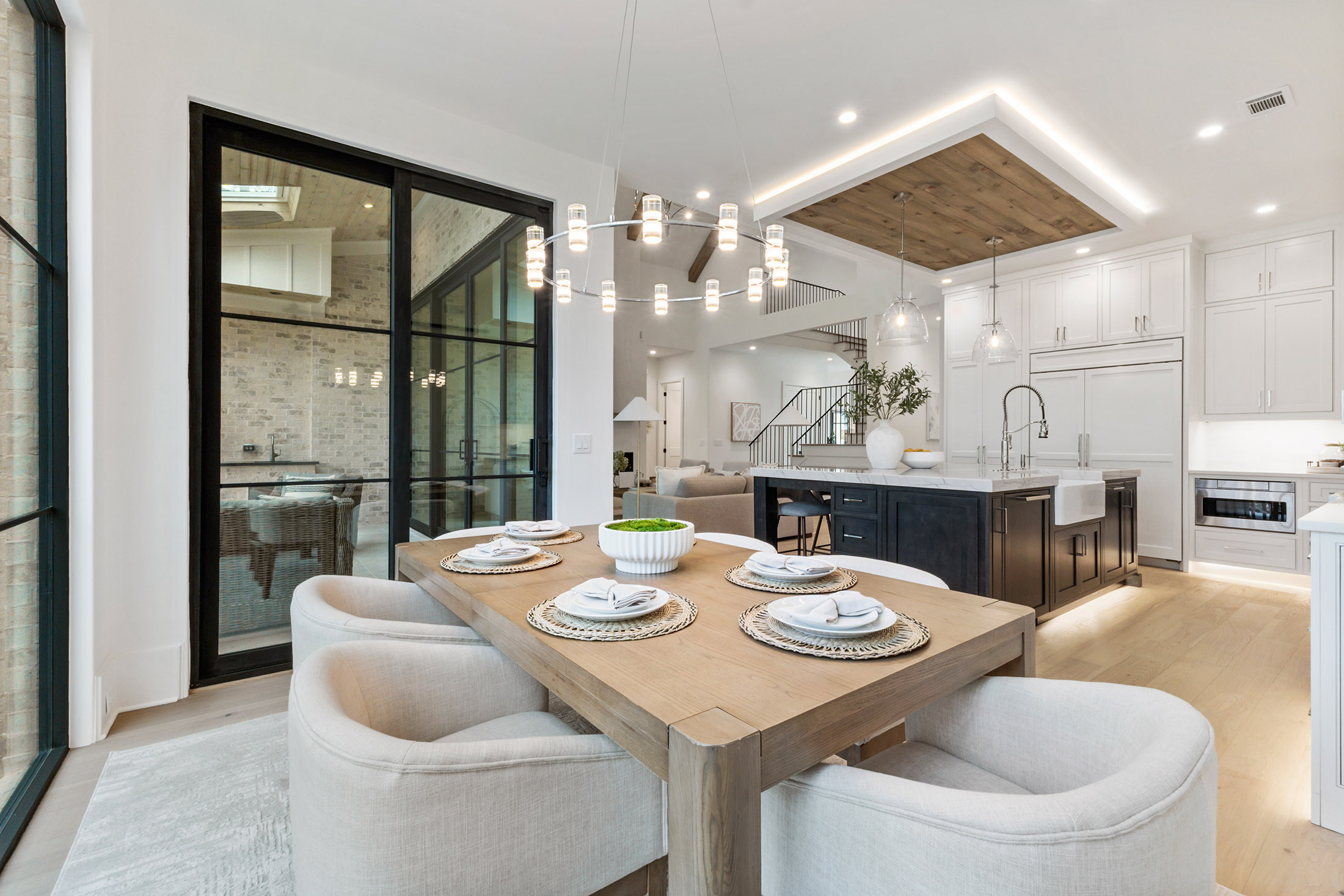  The Epitome of Alpharetta Luxury: Transitional Masterpiece in Garden District - 物件實景