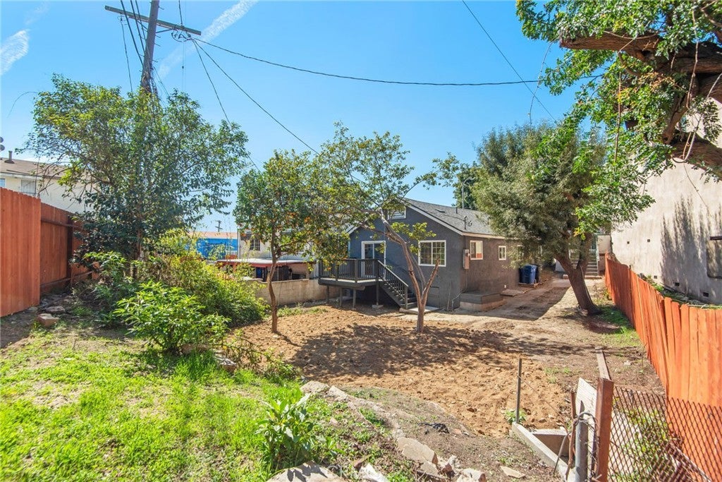 Los Angeles, California, 90063, United States, 3 Bedrooms Bedrooms, ,1 BathroomBathrooms,Residential,For Sale,1729506
