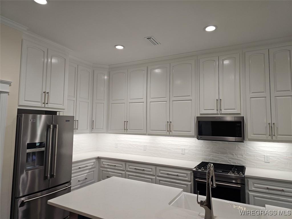 New Brockton, Alabama, 36351, United States, 4 Bedrooms Bedrooms, ,3 BathroomsBathrooms,Residential,For Sale,1979023