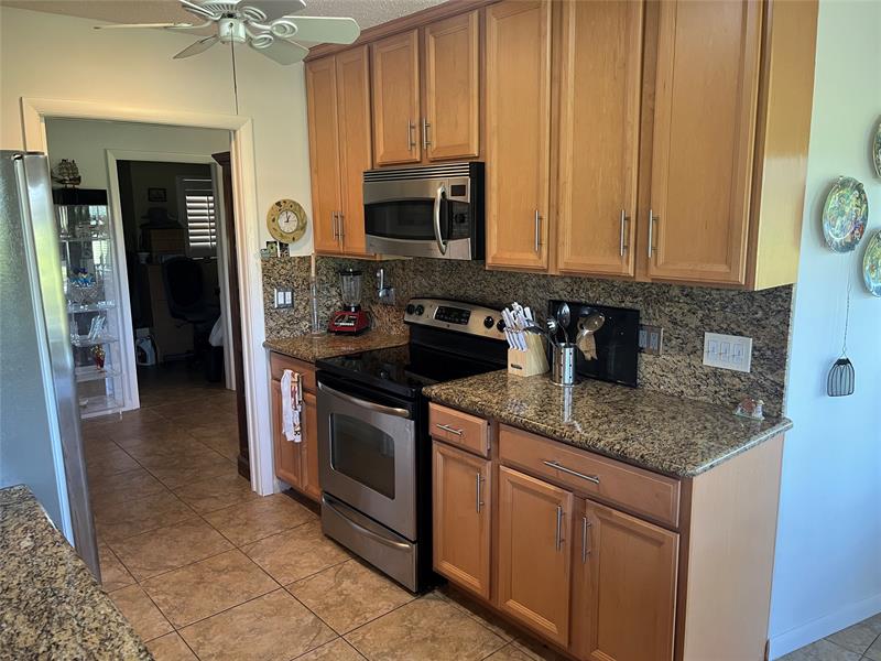 Tamarac, Florida, 33319, United States, 2 Bedrooms Bedrooms, ,2 BathroomsBathrooms,Residential,For Sale,1973245