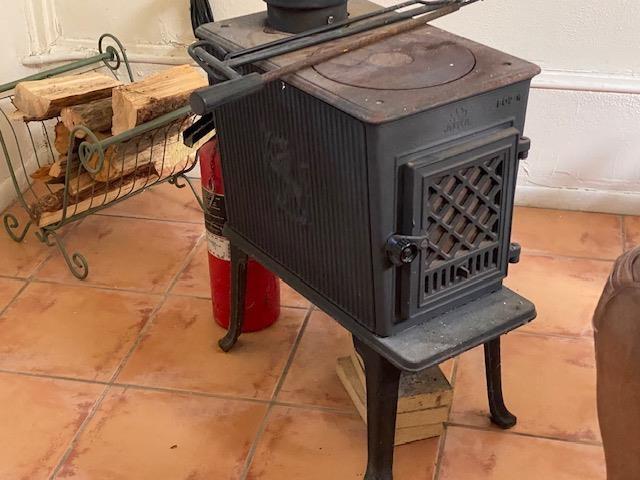 Taos, New Mexico, 87571, United States, 2 Bedrooms Bedrooms, ,1 BathroomBathrooms,Residential,For Sale,1939031