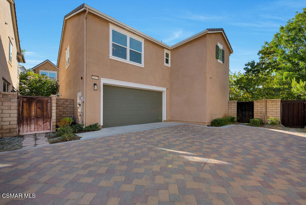 Valencia, California, 91354, United States, 4 Bedrooms Bedrooms, ,3 BathroomsBathrooms,Residential,For Sale,1914107